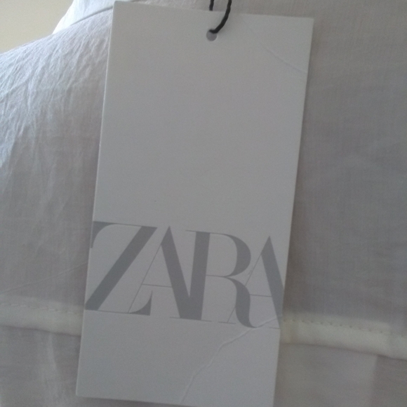 BNWT ZARA WHITE MAXI DRESS SZ. MED UNIQUE DRESS W/ BELT HIGH SLITS BEAUTY - Picture 3 of 14
